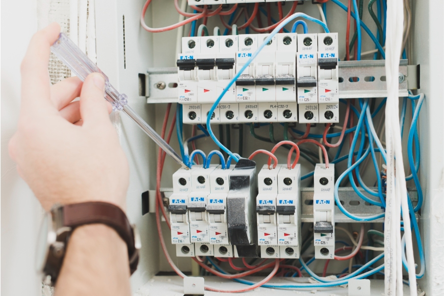 Installation et dépannage électrique à Évellys